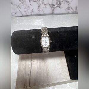 Vintage  Quartz women’s Watch Not Tested Needs batteries